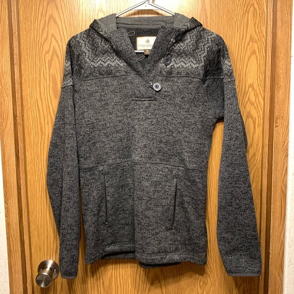 Legendary Whitetail Women’s Hoodie - Picture 1 of 4